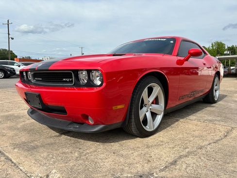 Used 2010 Dodge Challenger SRT8 w/ SRT Option Group II RWD image 5