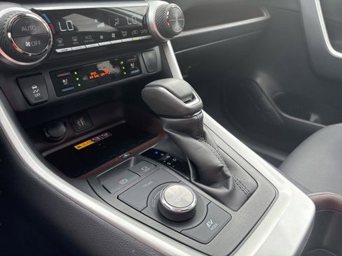 Used 2024 Toyota RAV4 Limited w/ Advanced Technology Package image 20