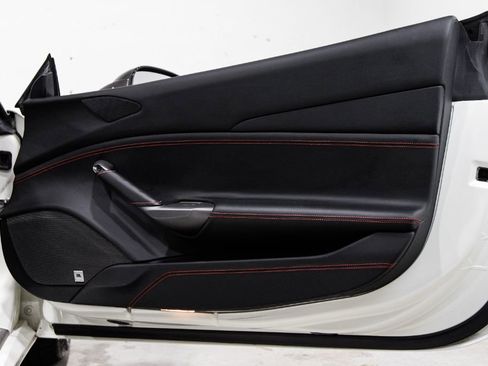 Used 2016 Ferrari 488 Spider Spider image 12