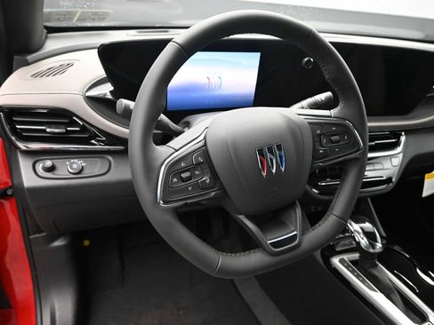 New 2026 Buick Envista Avenir image 11