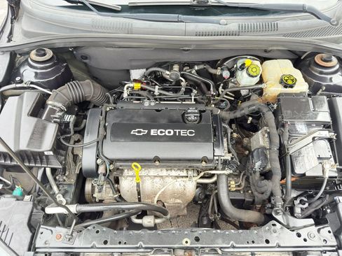 Used 2016 Chevrolet Cruze LS image 14