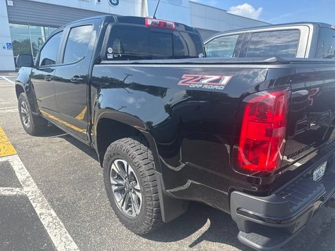 Used 2022 Chevrolet Colorado Z71 AWD/4WD image 7