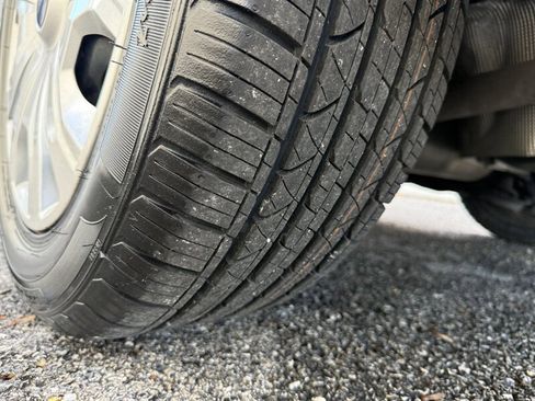 Used 2020 Ford Transit Connect XL image 33