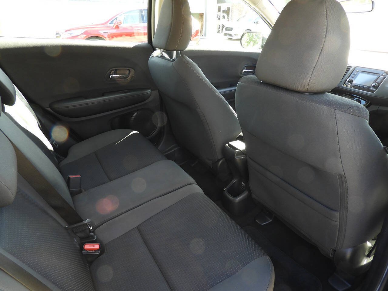 Used 2020 Honda HR-V LX image 34