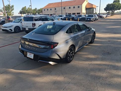 Used 2025 Hyundai Sonata SEL FWD image 7