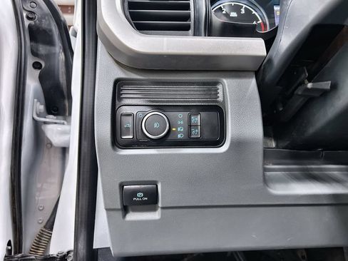 Used 2024 Ford F250 XLT w/ FX4 Off-Road Package AWD/4WD image 15