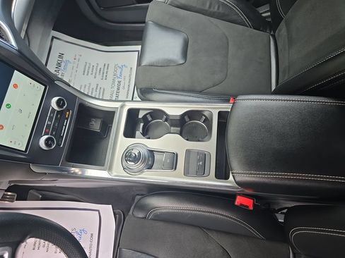 Used 2023 Ford Edge ST AWD/4WD image 24