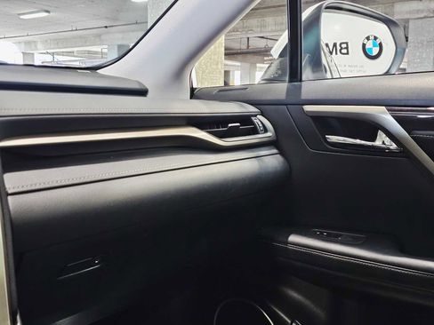 Used 2022 Lexus RX 350L Luxury image 20