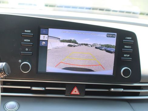 Used 2026 Hyundai Elantra Sport FWD image 14