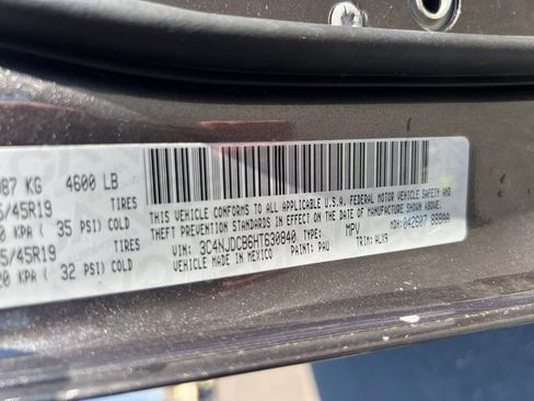 Used 2017 Jeep Compass Limited w/ Navigation Group image 27