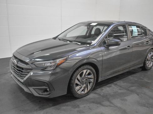 Used 2024 Subaru Legacy Limited image 3