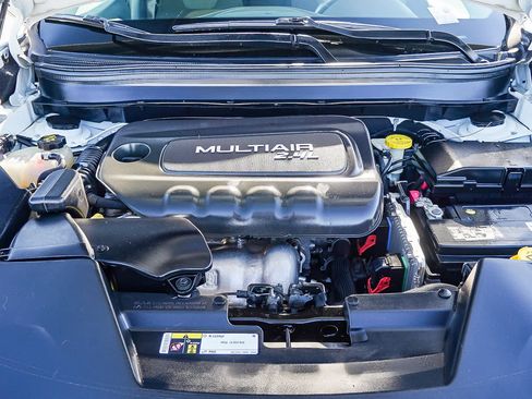 Used 2016 Jeep Cherokee Latitude w/ Safety/Convenience Group image 30