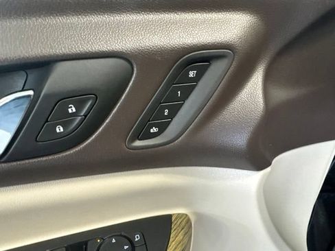 Used 2018 GMC Acadia Denali w/ Technology Package AWD/4WD image 47