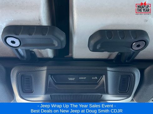 New 2025 Jeep Gladiator Sport image 19