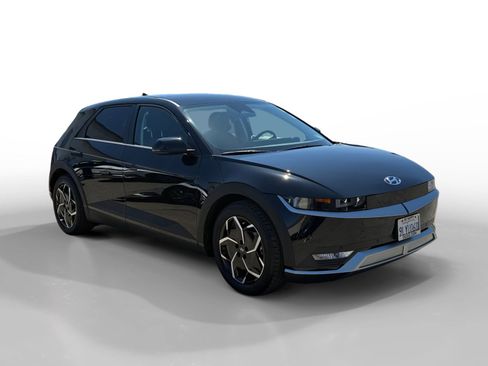 Certified 2024 Hyundai Ioniq 5 SEL RWD image 7