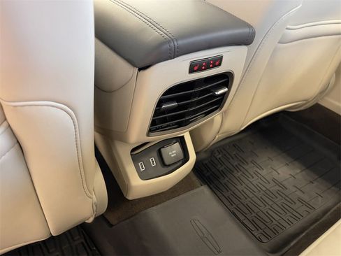 Used 2019 Lincoln MKZ Reserve w/ Reserve Plus Package image 13