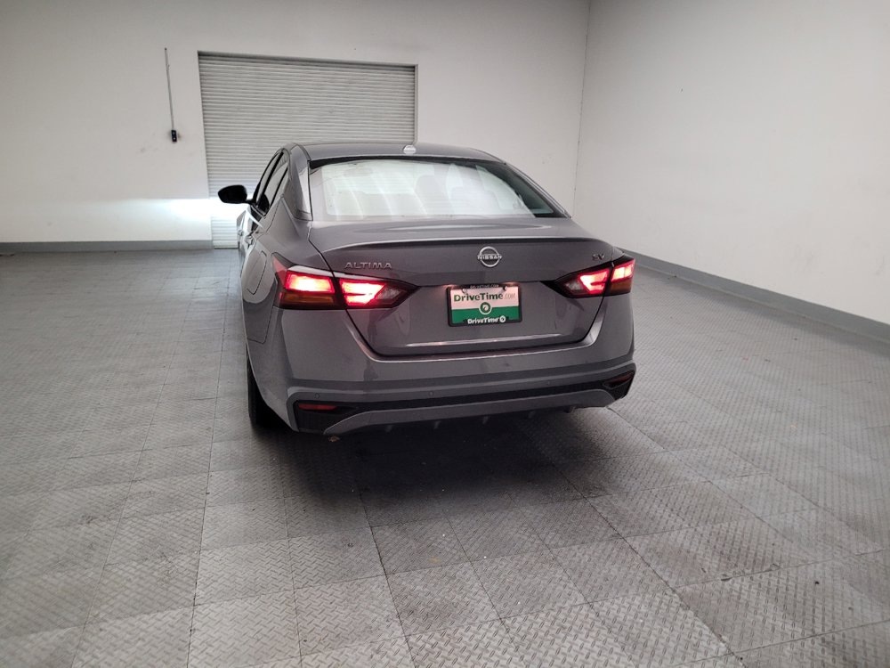 Used 2024 Nissan Altima 2.5 SV FWD image 6
