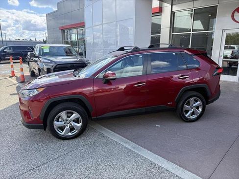 Certified 2021 Toyota RAV4 Limited w/ Limited Grade Weather Package AWD/4WD image 3