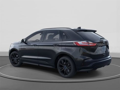 New 2024 Ford Edge SE w/ Black Appearance Package image 4
