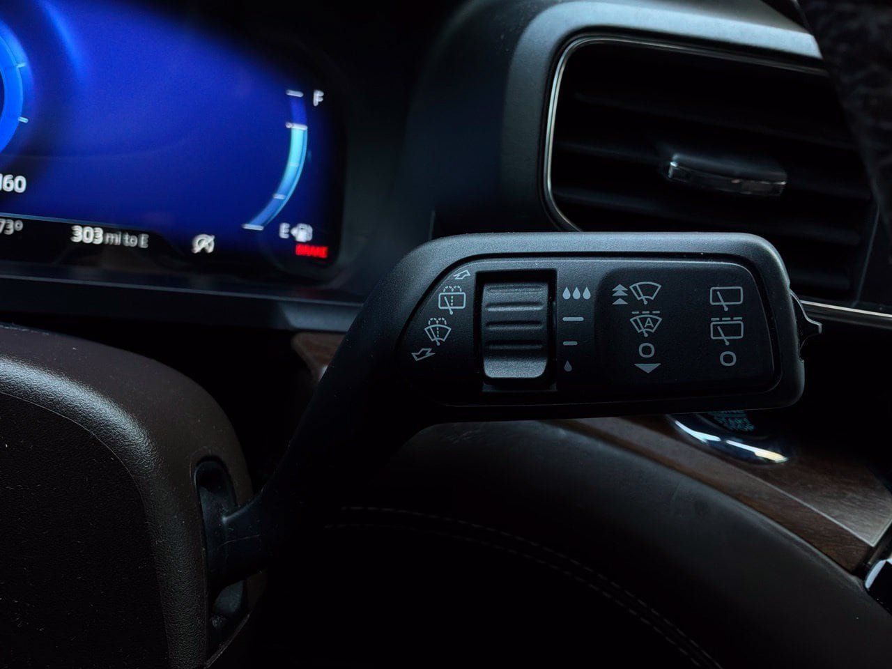 Used 2022 Ford Explorer King Ranch RWD image 54