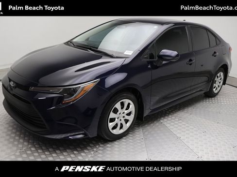 Certified 2025 Toyota Corolla LE FWD image 1