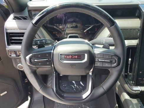 New 2026 GMC Yukon AT4 AWD/4WD image 21