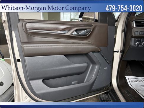 Used 2021 GMC Yukon Denali w/ Denali Premium Package AWD/4WD image 11