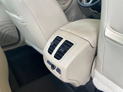 Used 2018 Ford Taurus Limited w/ Driver Assist Package FWD image 51