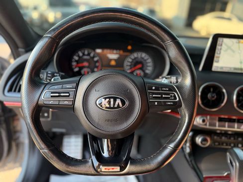 Used 2019 Kia Stinger GT1 image 14
