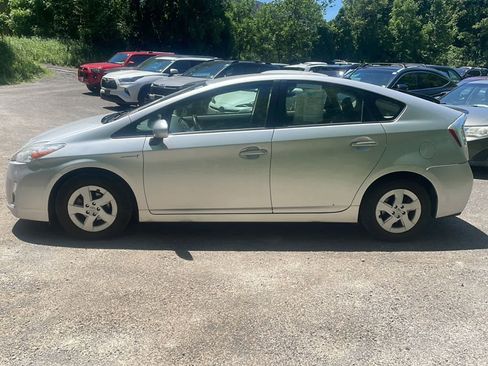 Used 2010 Toyota Prius Five FWD image 5