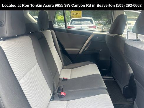 Used 2014 Toyota RAV4 LE FWD image 14