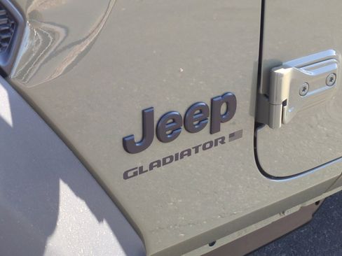 New 2026 Jeep Gladiator Sport image 23