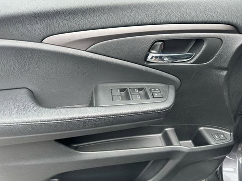 Used 2016 Honda Pilot EX-L image 9