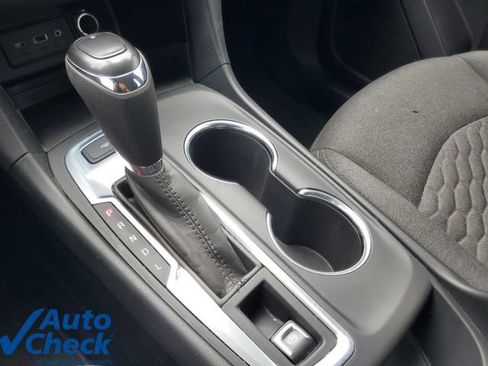 Used 2019 Chevrolet Equinox LT FWD image 29