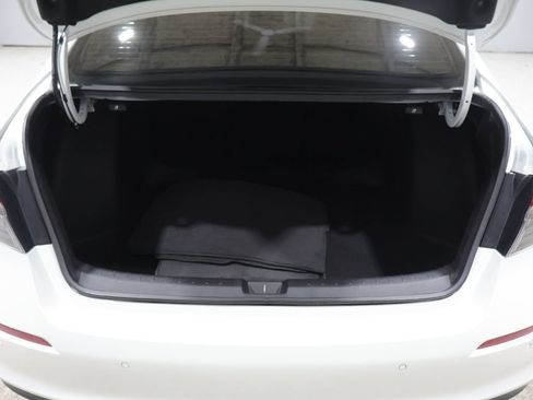 Used 2024 Honda Civic Touring image 5