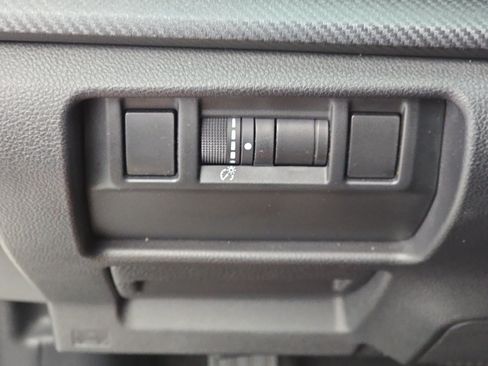 Used 2024 Subaru Crosstrek 2.5i Limited w/ Crosstrek Mirror Package AWD/4WD image 26