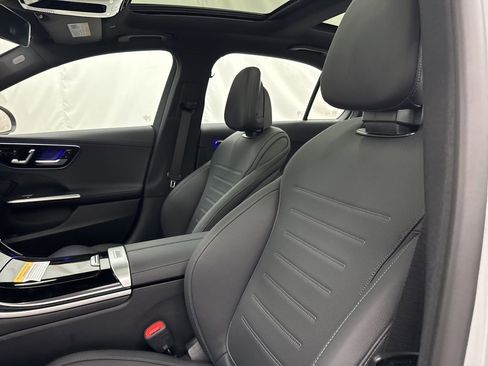 Used 2025 Mercedes-Benz C 300 Sedan image 13