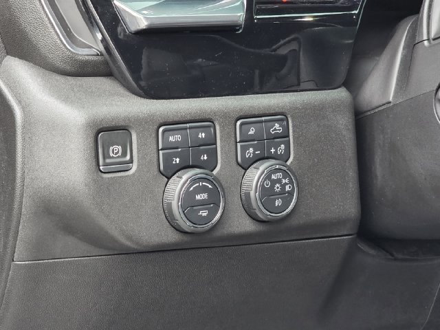Used 2022 Chevrolet Silverado 1500 LTZ AWD/4WD image 23