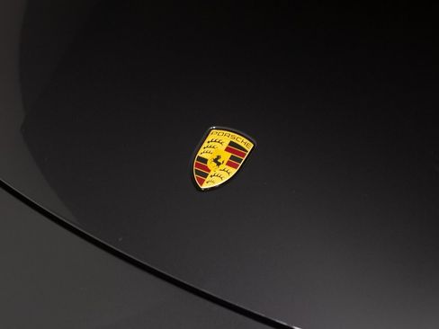Certified 2023 Porsche Taycan 4S image 38