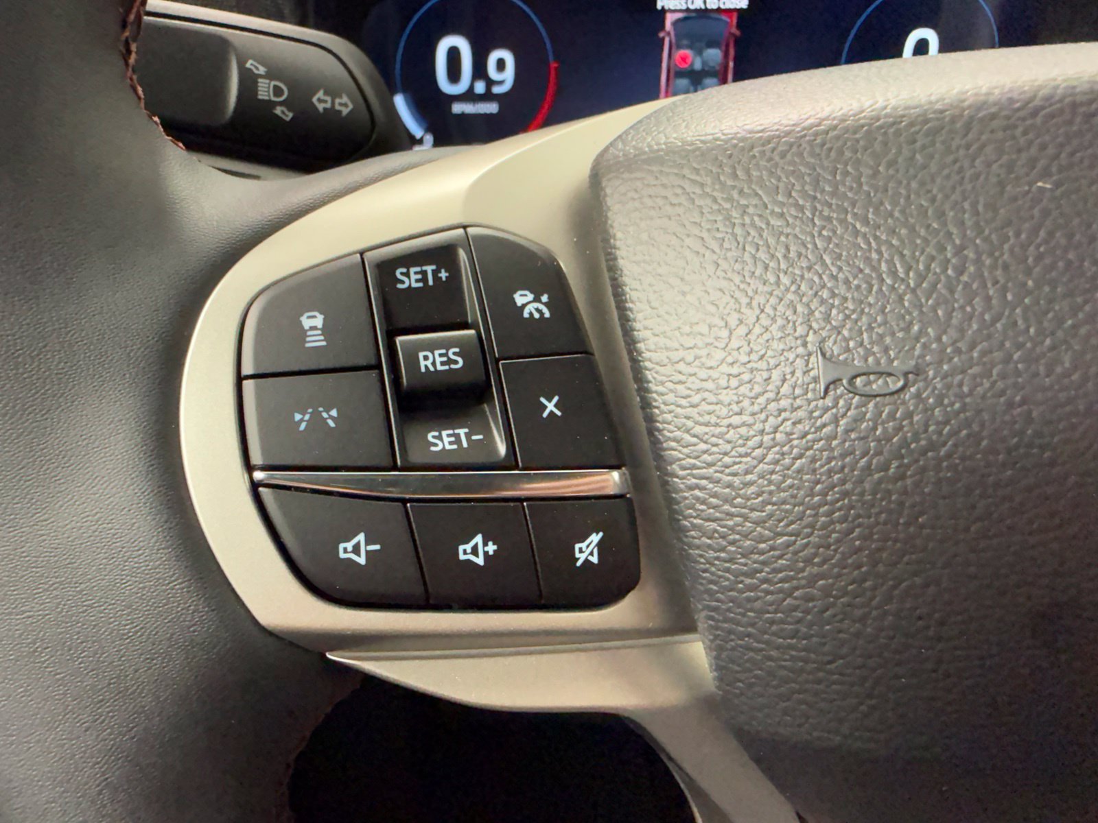 New 2027 Ford Explorer Active w/ Active Comfort Package RWD image 18