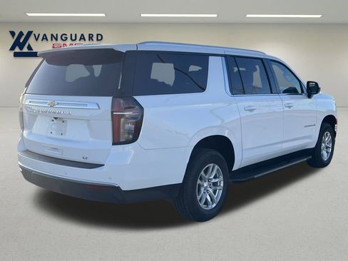 Used 2024 Chevrolet Suburban LT image 6