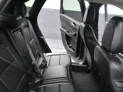 Used 2024 Ford Escape Platinum image 10