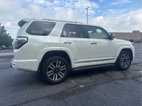Used 2023 Toyota 4Runner Limited AWD/4WD image 17