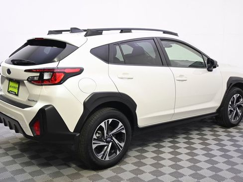 Used 2024 Subaru Crosstrek 2.0i Premium image 7