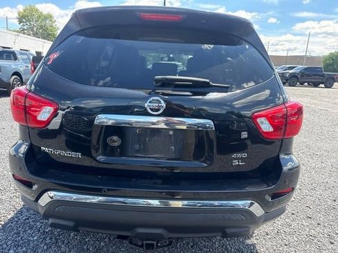 Used 2018 Nissan Pathfinder SL AWD/4WD image 7