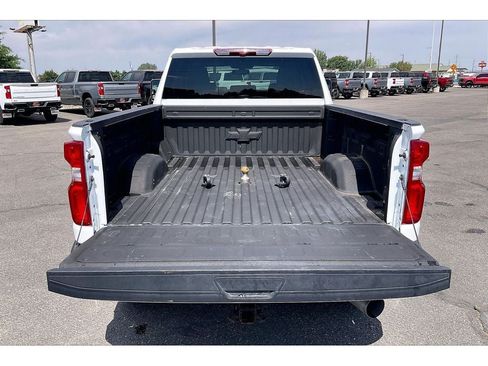 Used 2022 Chevrolet Silverado 3500 LTZ AWD/4WD image 11