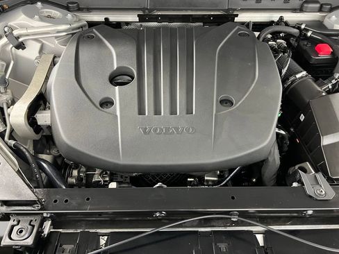 Used 2024 Volvo XC60 B5 Core image 35