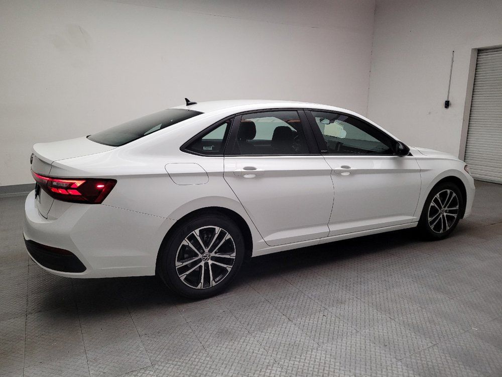 Used 2025 Volkswagen Jetta Sport FWD image 10
