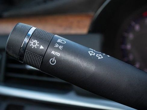 Used 2016 Cadillac XTS Luxury w/ Driver Awareness Package image 24