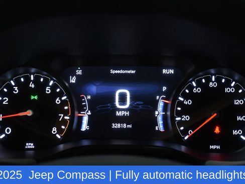 Used 2025 Jeep Compass Limited AWD/4WD image 13